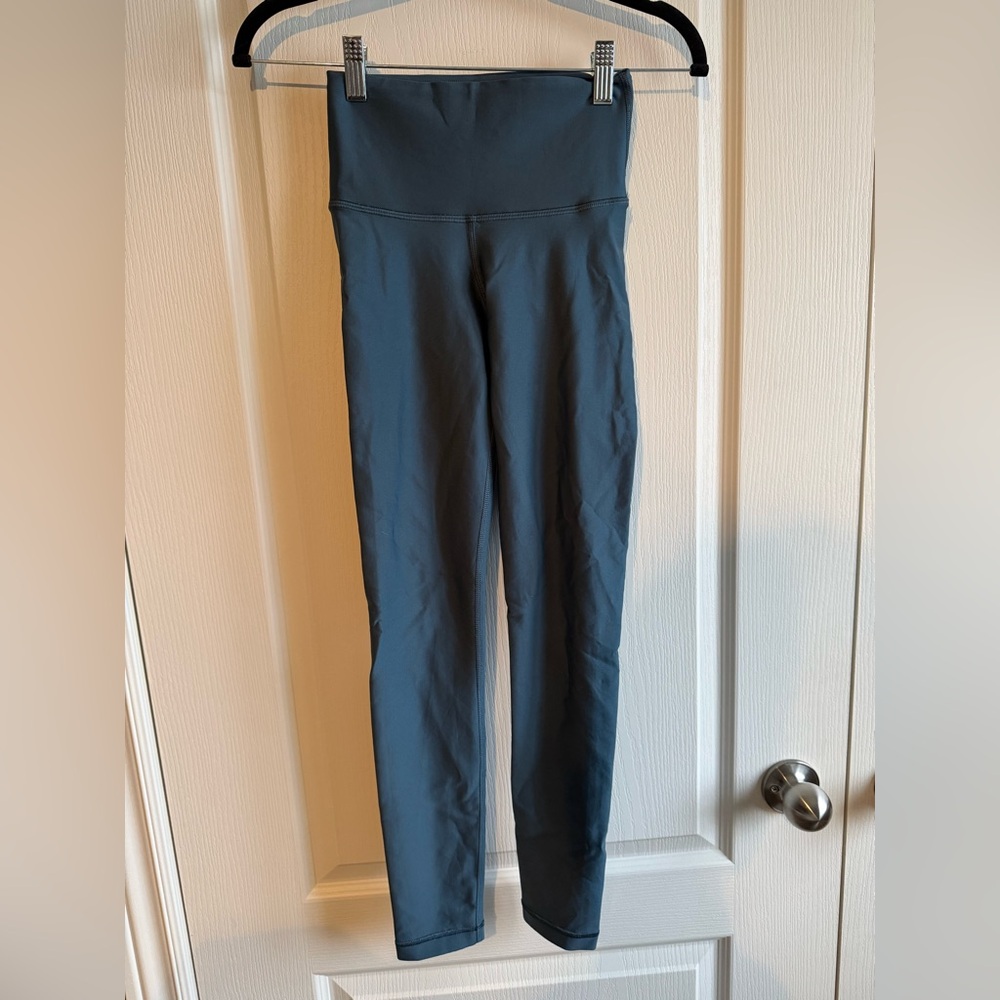 Aritzia TNAction Blue Leggings